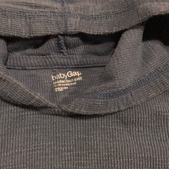 Baby Gap Sweater - Picture 2 of 2
